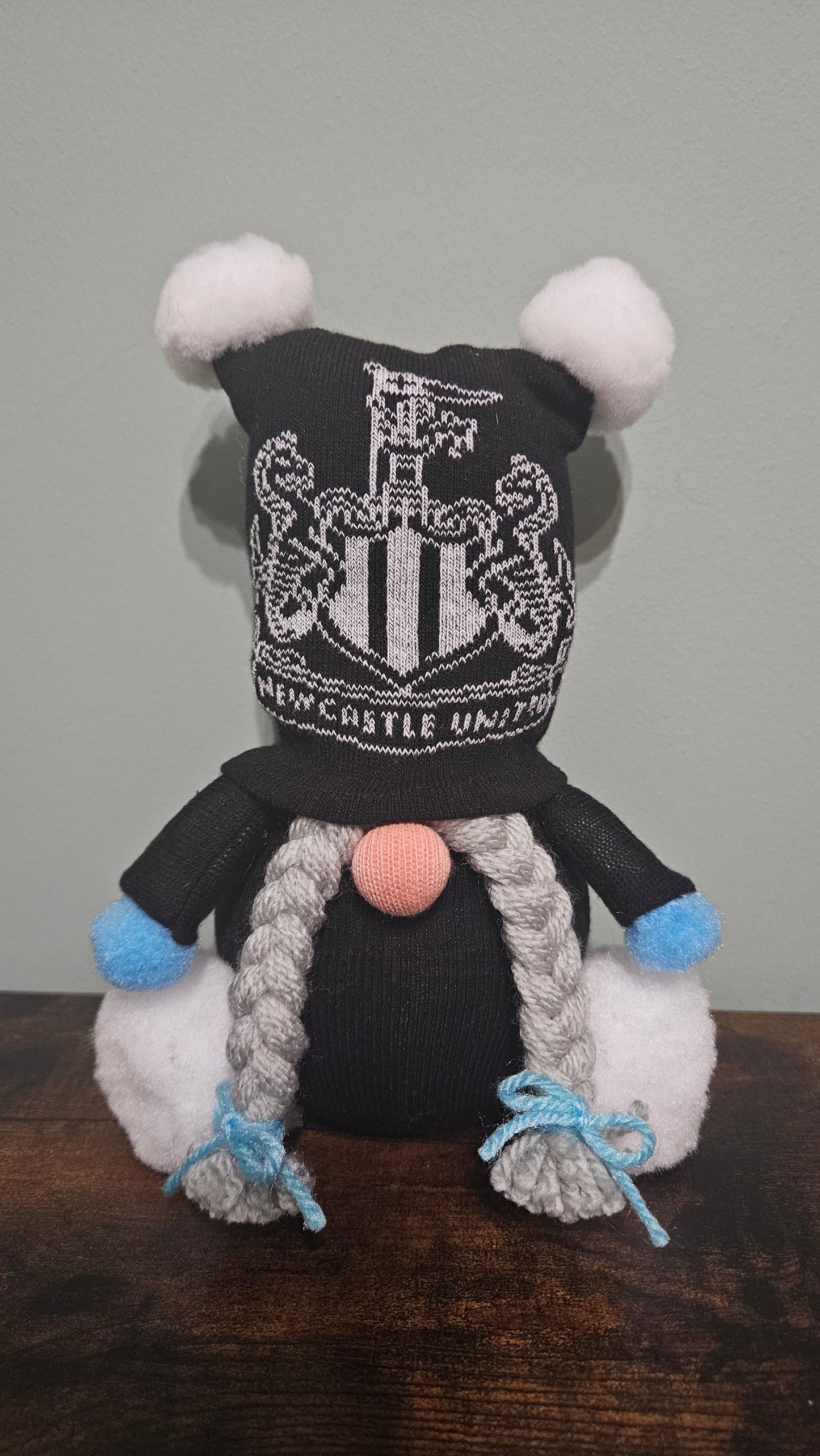 Newcastle United Football Crest Gonk