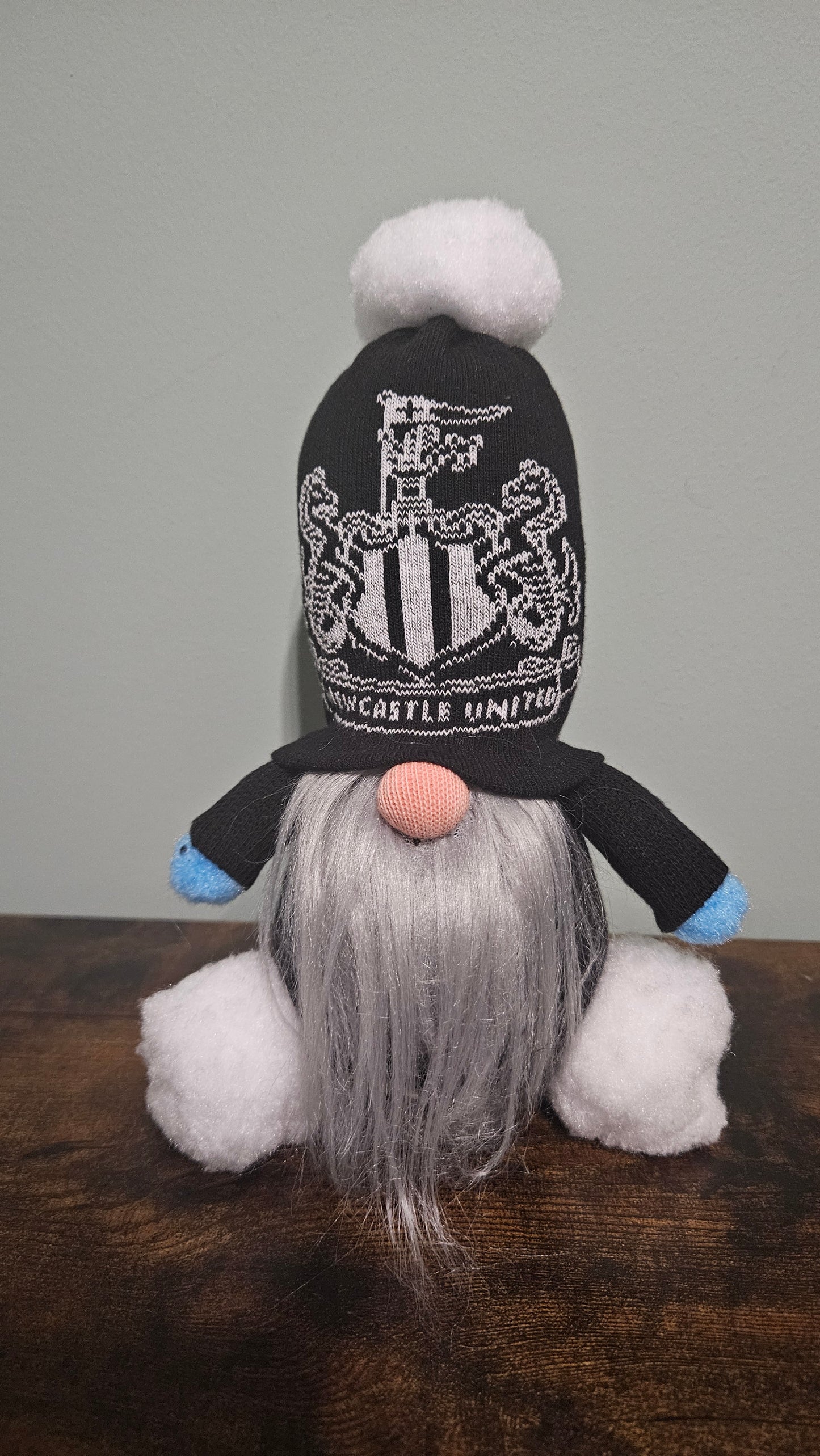 Newcastle United Football Crest Gonk
